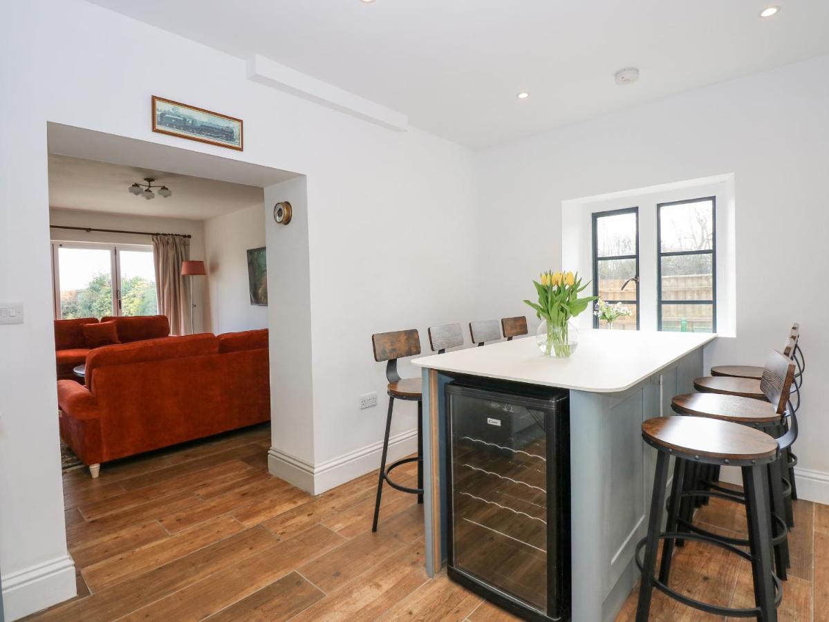 Kylemore Railway Cottage Stamford Extérieur photo